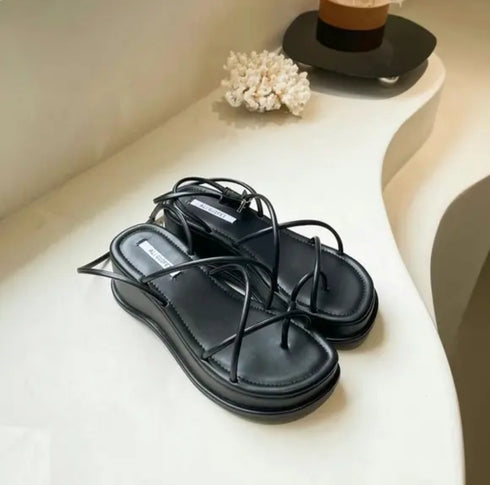 Women Fashionable Cross Strap Open Toe Sandal